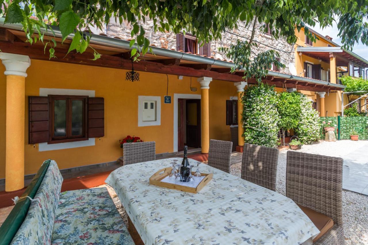 Villa Lucky Brtonigla Exterior photo
