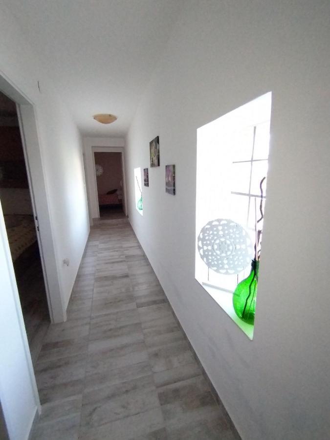 Villa Lucky Brtonigla Exterior photo